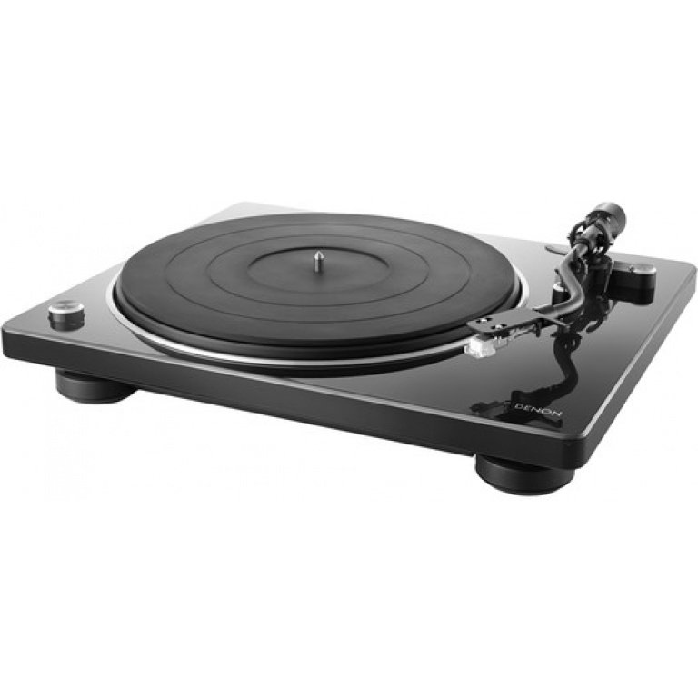 Denon DP 400 Belt-driven turntable