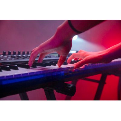 Roland Fantom-07 76-Key Music Workstation Keyboard