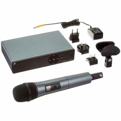 Sennheiser XSw 1-835-B Wireless Vocal Microphone Set For Singers And Presenters, Cardioid 835 Handheld
