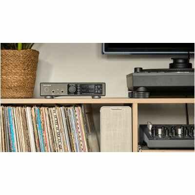 RME ADI-2/4 Pro SE  High-Performance 2-AD / 4-DA 768 kHz Converter & USB Audio Interface with DSD, DSP & Balanced I/O