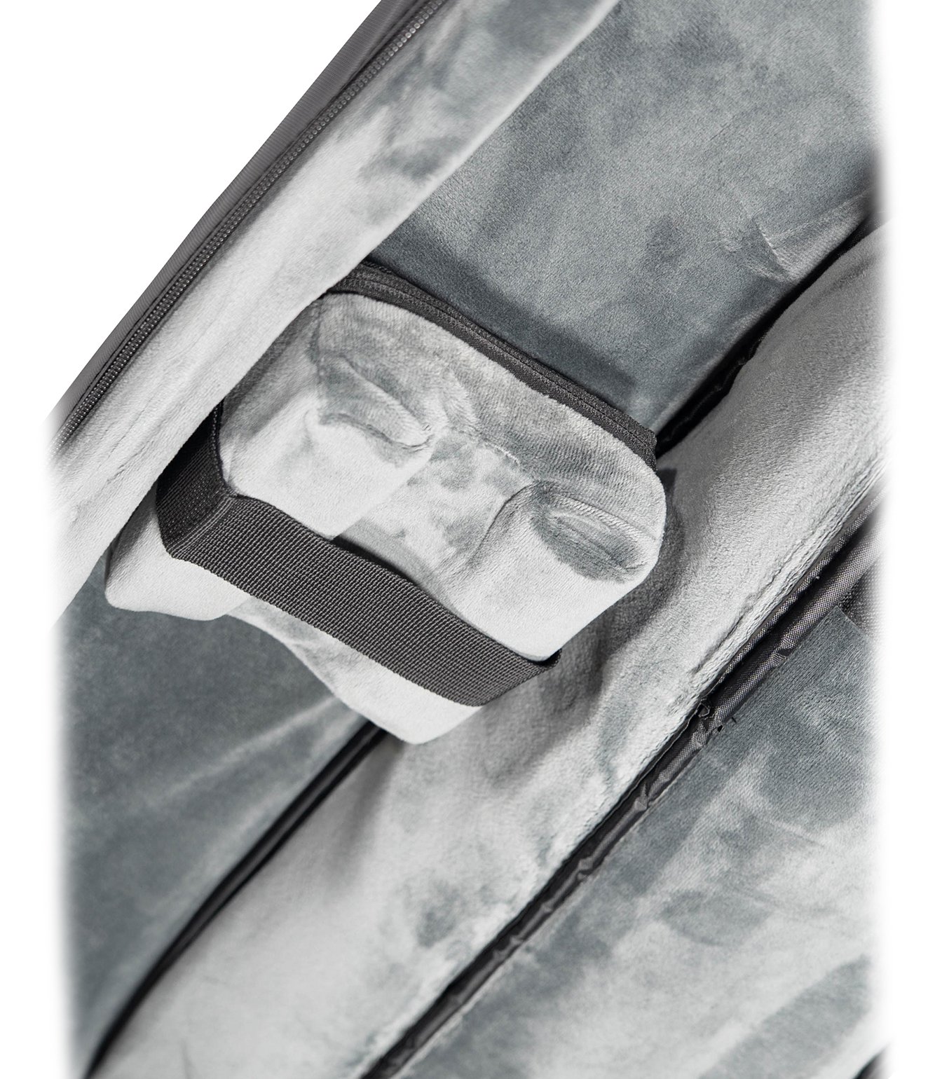 ONDO GEAR Bass Guitar Gig Bag - 20mm Padding, Black Nylon, Plush Grey Interior ONDO GEAR Bass Guitar Gig Bag - 20mm Padding, Black Nylon, Plush Grey Interior