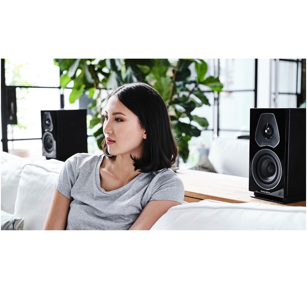 Sonus Faber Lumina I Bookshelf Speakers - rich, detailed, and emotionally engaging sound Sonus Faber Lumina I Bookshelf Speakers - rich, detailed, and emotionally engaging sound