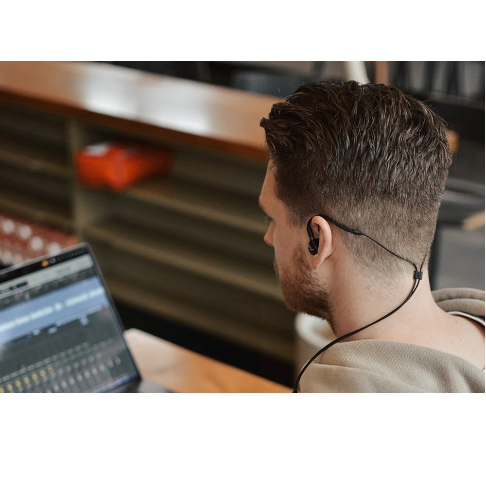Beyerdynamic DT 70 IE In-Ear Monitors - mixing, critical listening, and precision audio monitoring Beyerdynamic DT 70 IE In-Ear Monitors - mixing, critical listening, and precision audio monitoring