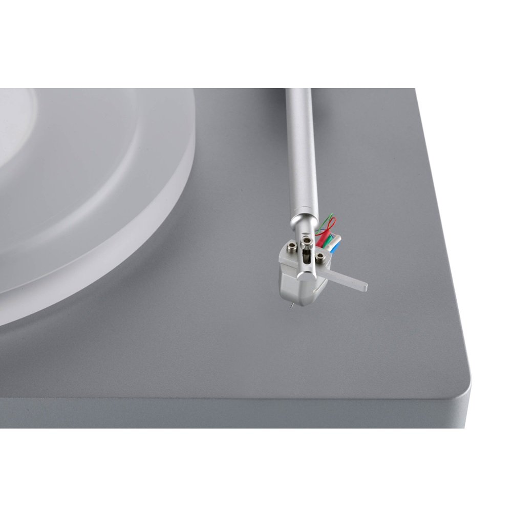 Clearaudio Compass Turntable - exceptional analog performance, precision craftsmanship, and timeless aesthetics Clearaudio Compass Turntable - exceptional analog performance, precision craftsmanship, and timeless aesthetics